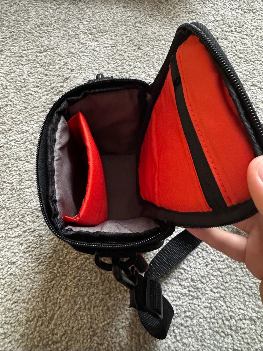 Case Logic DCB-304 Camera Bag